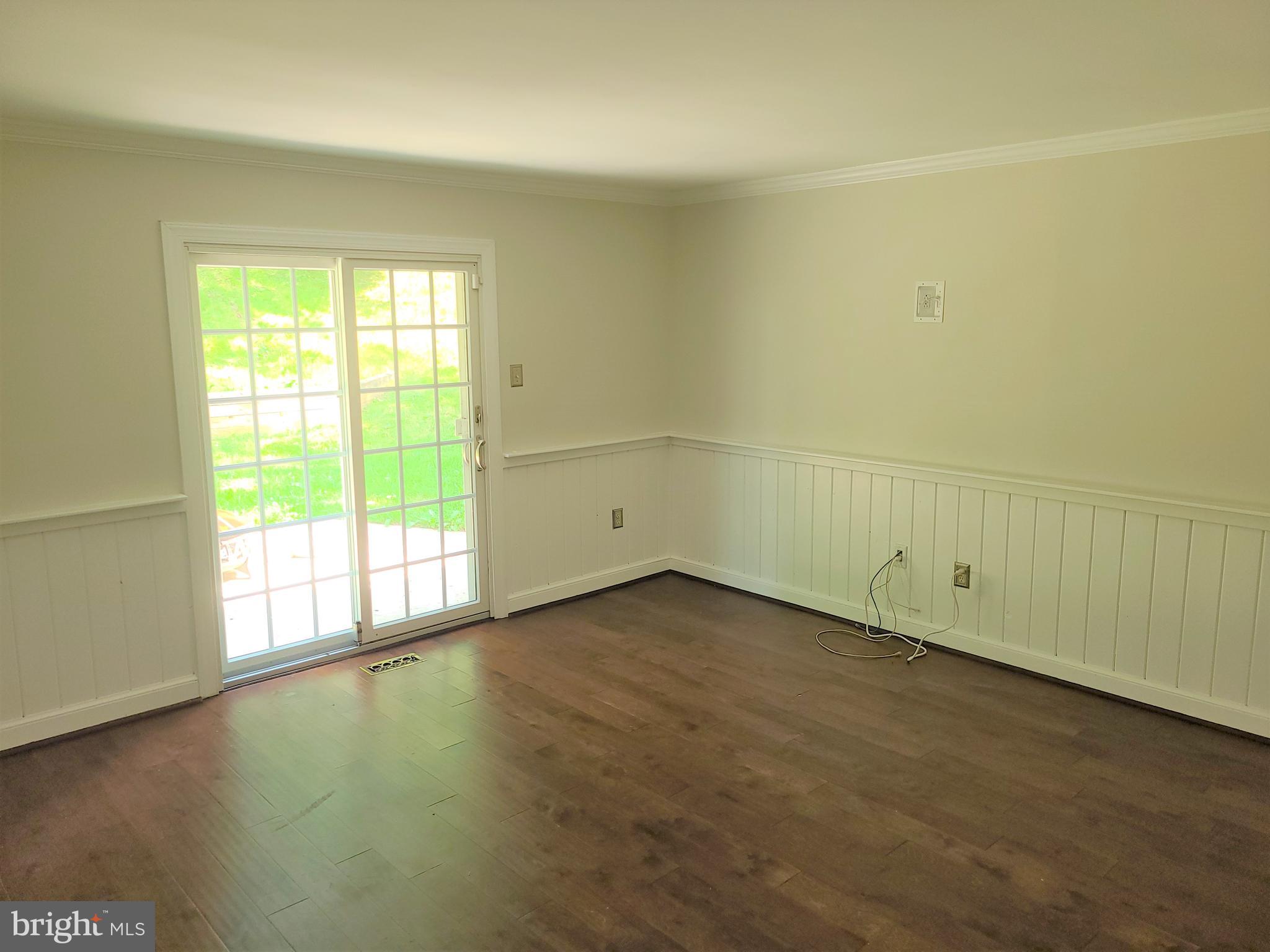 8708 Oxwell Lane Laurel, MD 20708 - Photo 4 of 18 Family Room