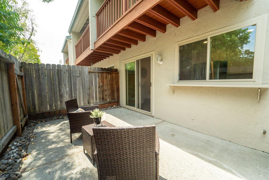 1005 Golf Course Drive Rohnert Park, CA 94928 - Photo 27 of 44 a outdoor living space with furniture