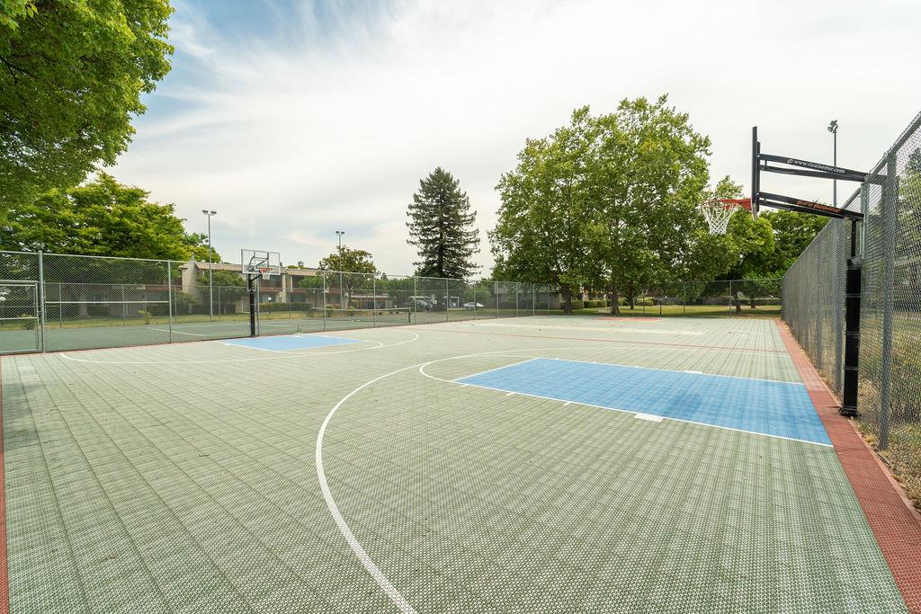 1005 Golf Course Drive Rohnert Park, CA 94928 - Photo 33 of 44 a view of a basket ball ground