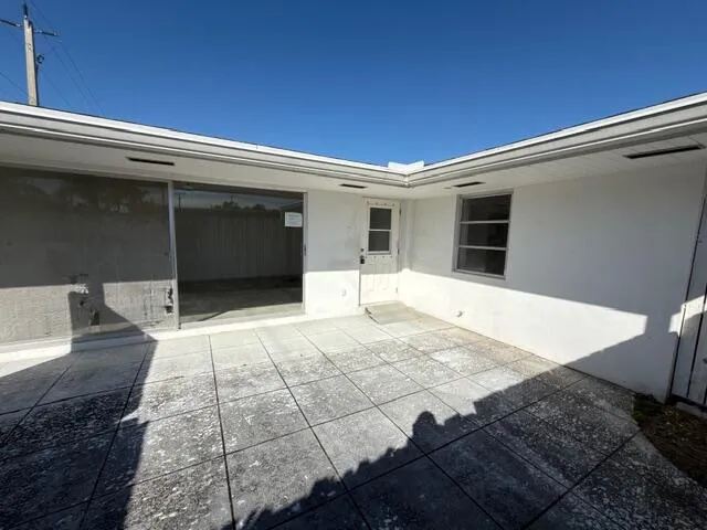 $119,900 | 96 East Court, Royal Palm Beach, FL 33411