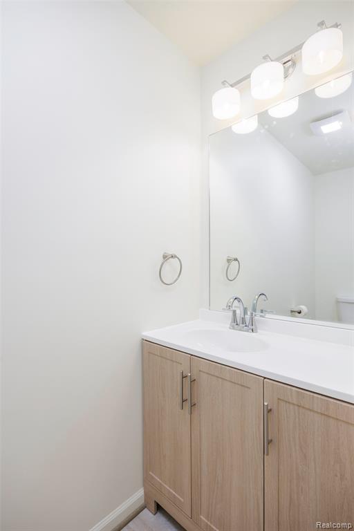 20505 Ridgemont Road Harper Woods, MI 48225 - Photo 16 of 48