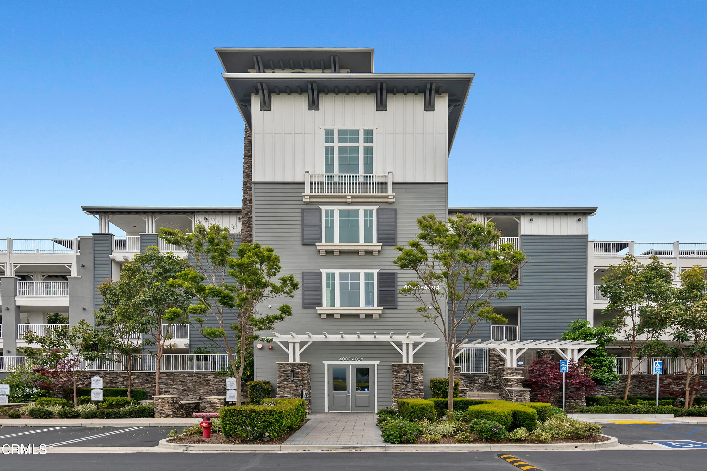 4042 Tradewinds Drive Oxnard, CA 93035 - Photo 2 of 68 4042 Tradewinds Dr