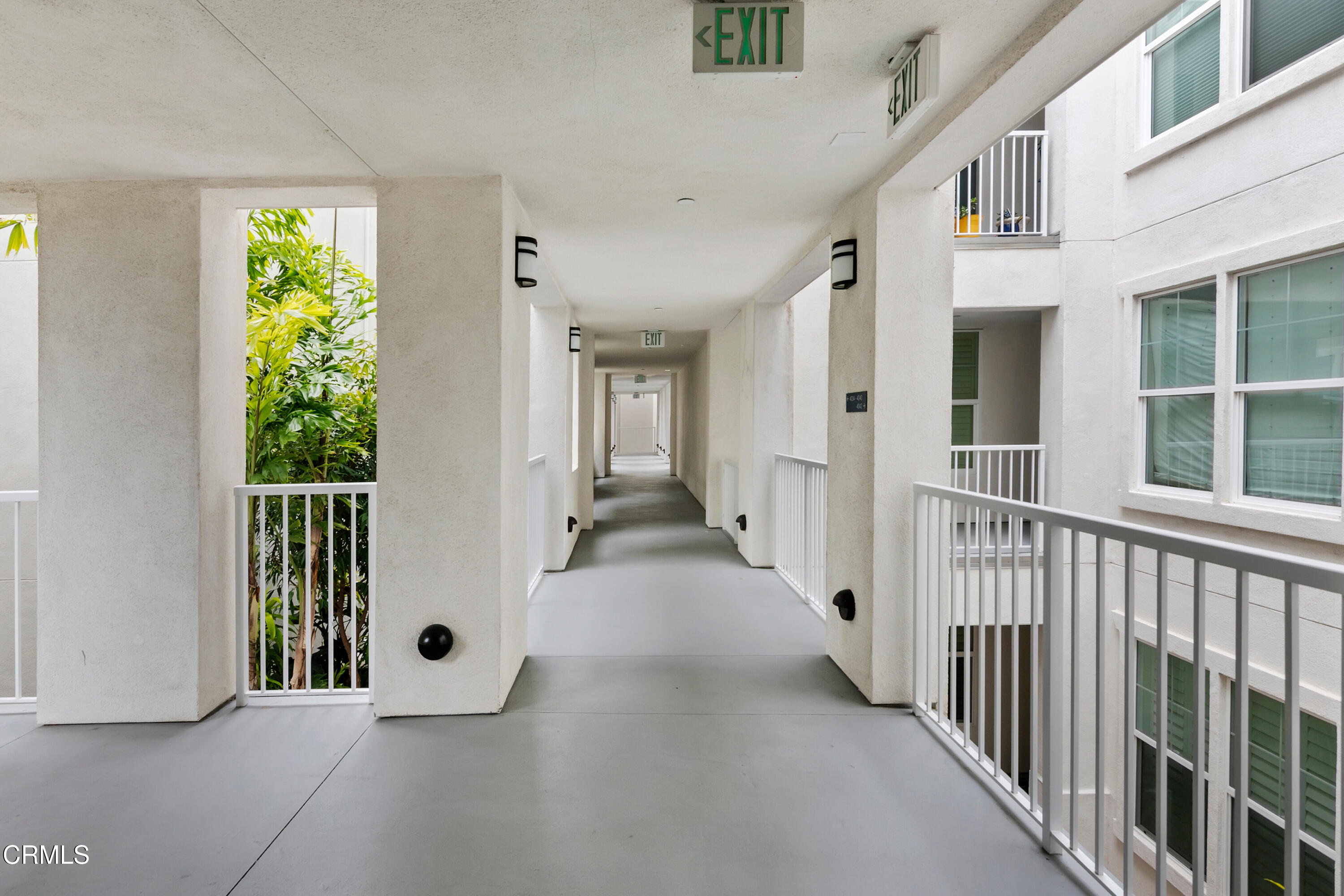 4042 Tradewinds Drive Oxnard, CA 93035 - Photo 24 of 68 .