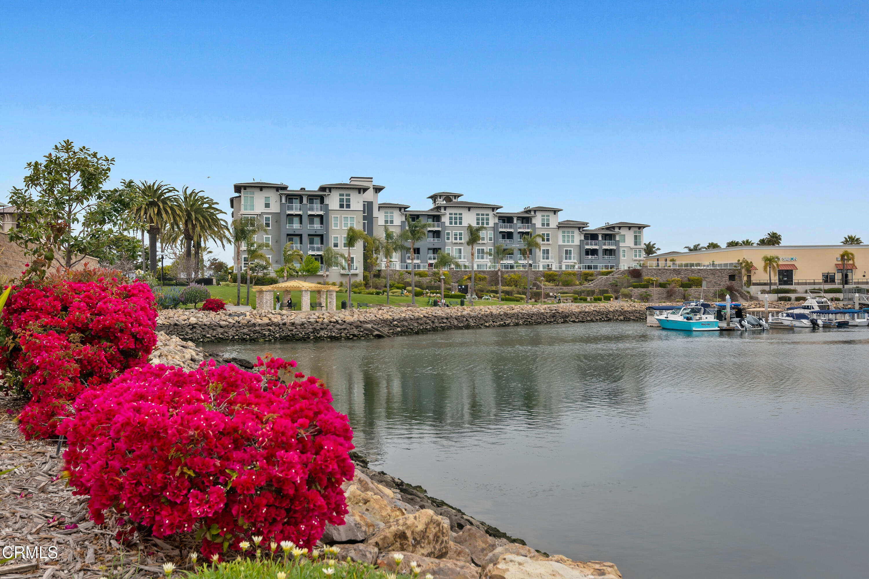 4042 Tradewinds Drive Oxnard, CA 93035 - Photo 10 of 68 .