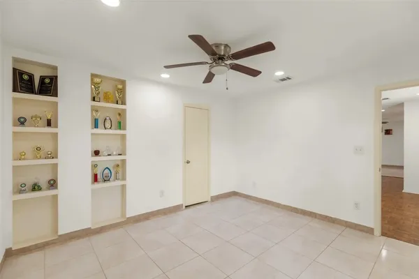 $3,000 | 15602 Oleta Lane, Sugar Land, TX 77498