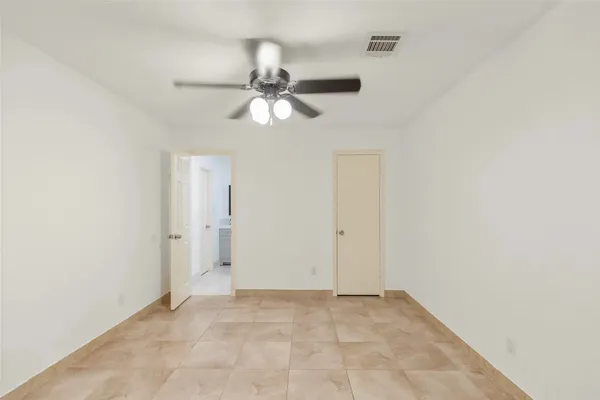 $3,250 | 15602 Oleta Lane, Sugar Land, TX 77498