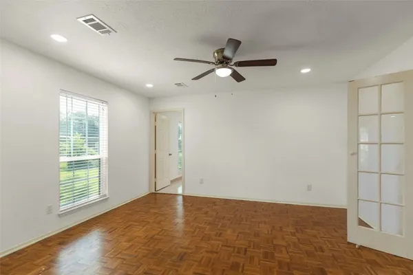 $3,000 | 15602 Oleta Lane, Sugar Land, TX 77498