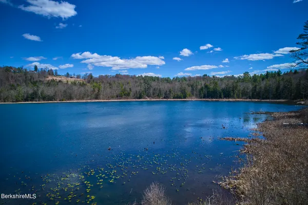 $395,000 | 9 Wheatleigh Drive, Stockbridge, MA 01240