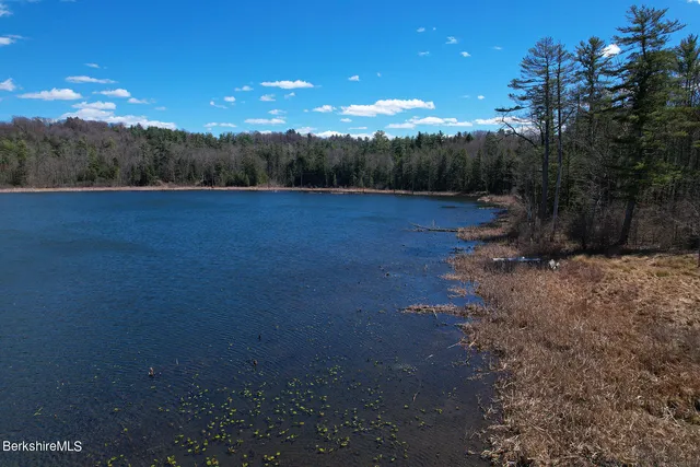 $395,000 | 9 Wheatleigh Drive, Stockbridge, MA 01240