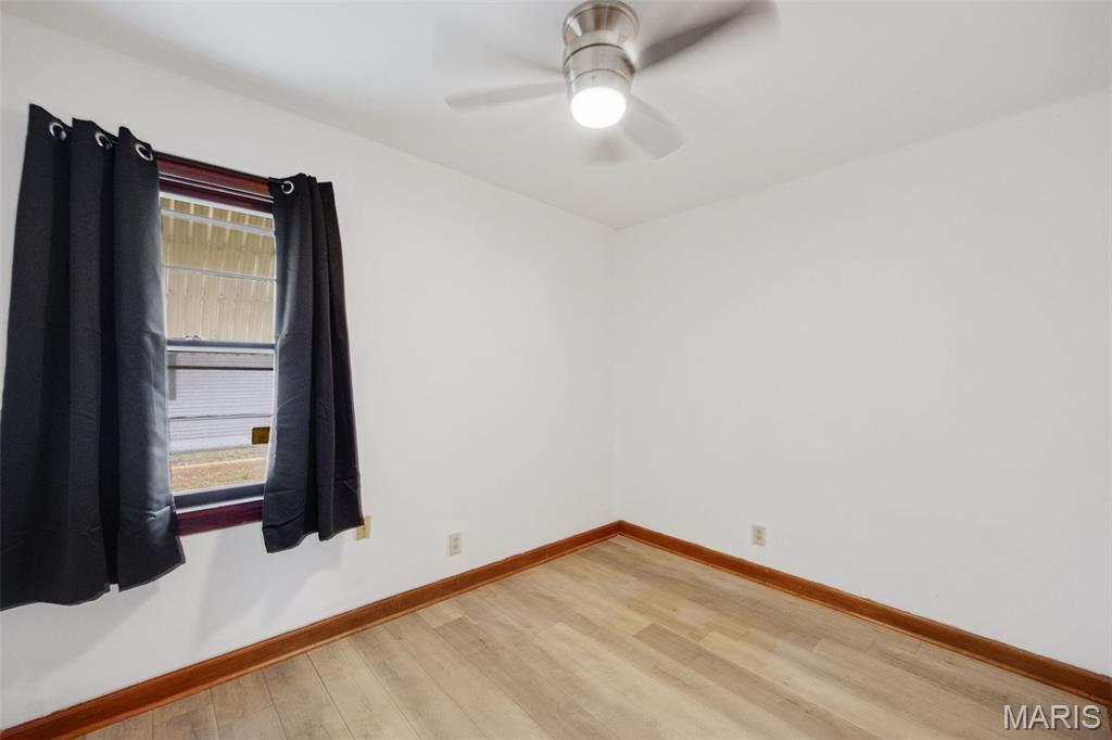 6962 Sutherland Avenue St. Louis, MO 63109 - Photo 13 of 34