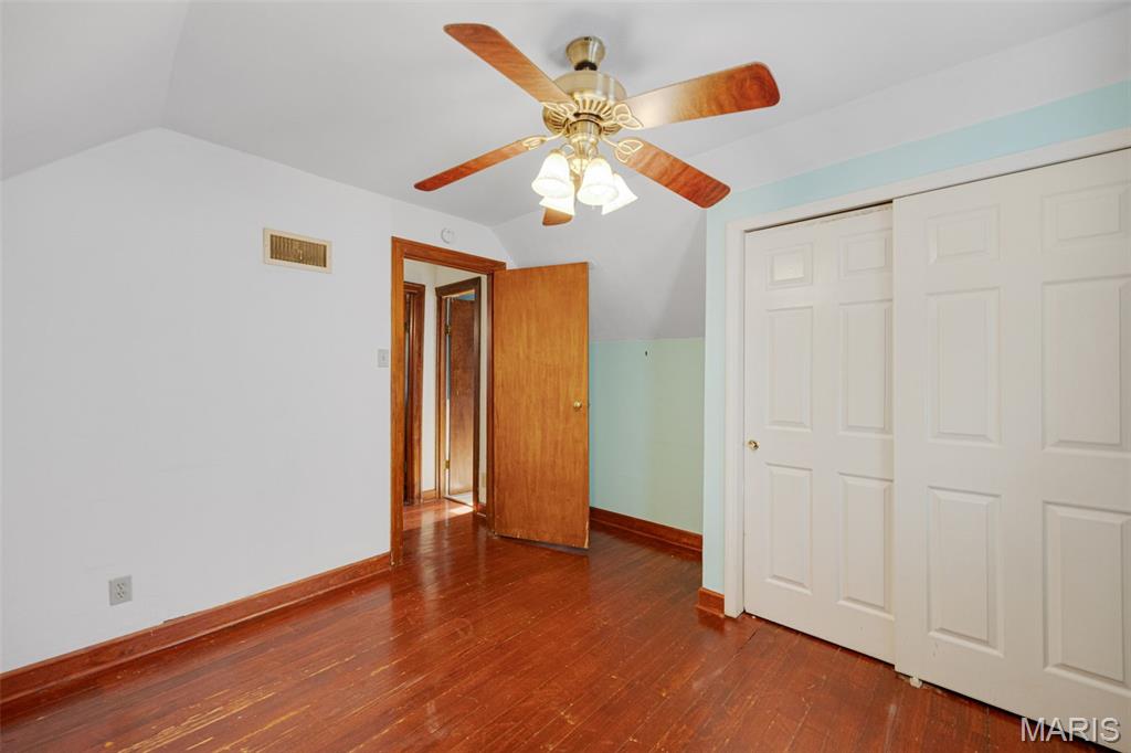 6962 Sutherland Avenue St. Louis, MO 63109 - Photo 23 of 34