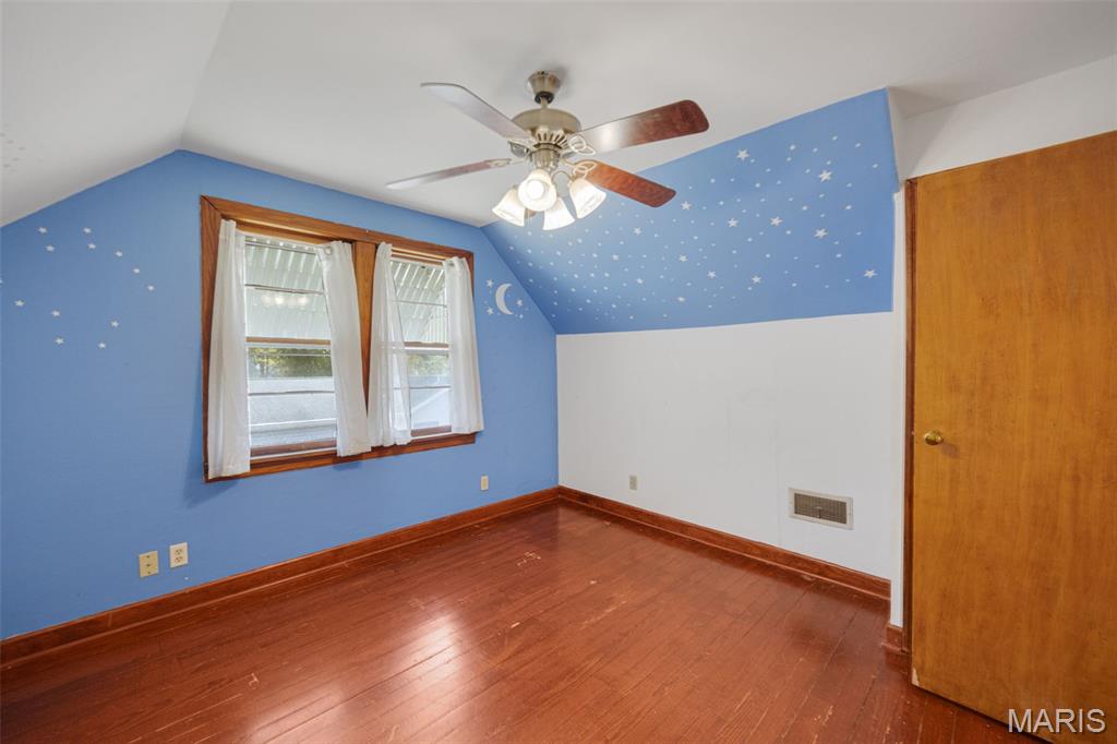 6962 Sutherland Avenue St. Louis, MO 63109 - Photo 25 of 34