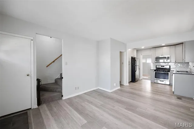 $315,000 | 6962 Sutherland Avenue, St. Louis, MO 63109