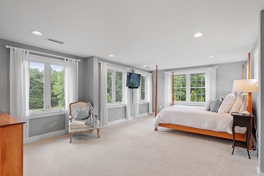 10 Boston Road Westford, MA 01886 - Photo 15 of 42 Gallery Image 15