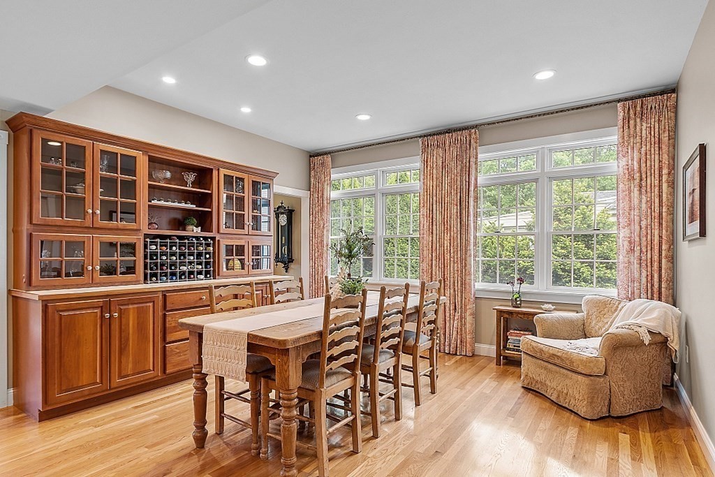 10 Boston Road Westford, MA 01886 - Photo 7 of 42 Gallery Image 7