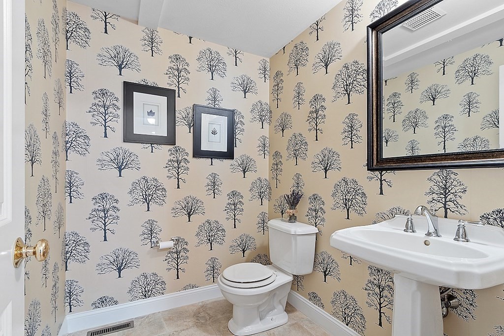10 Boston Road Westford, MA 01886 - Photo 9 of 42 Gallery Image 9