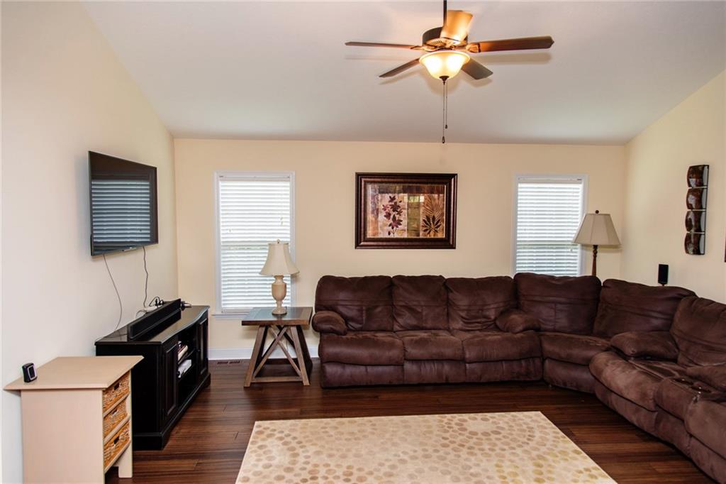 1728 Piper's Ridge Circle Northwest, Unit 34 Conover, NC 28613 - Photo 6 of 36 Gallery Image 6