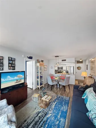 $2,250 | 525 North Ocean Boulevard, Unit 1016, Pompano Beach, FL 33062