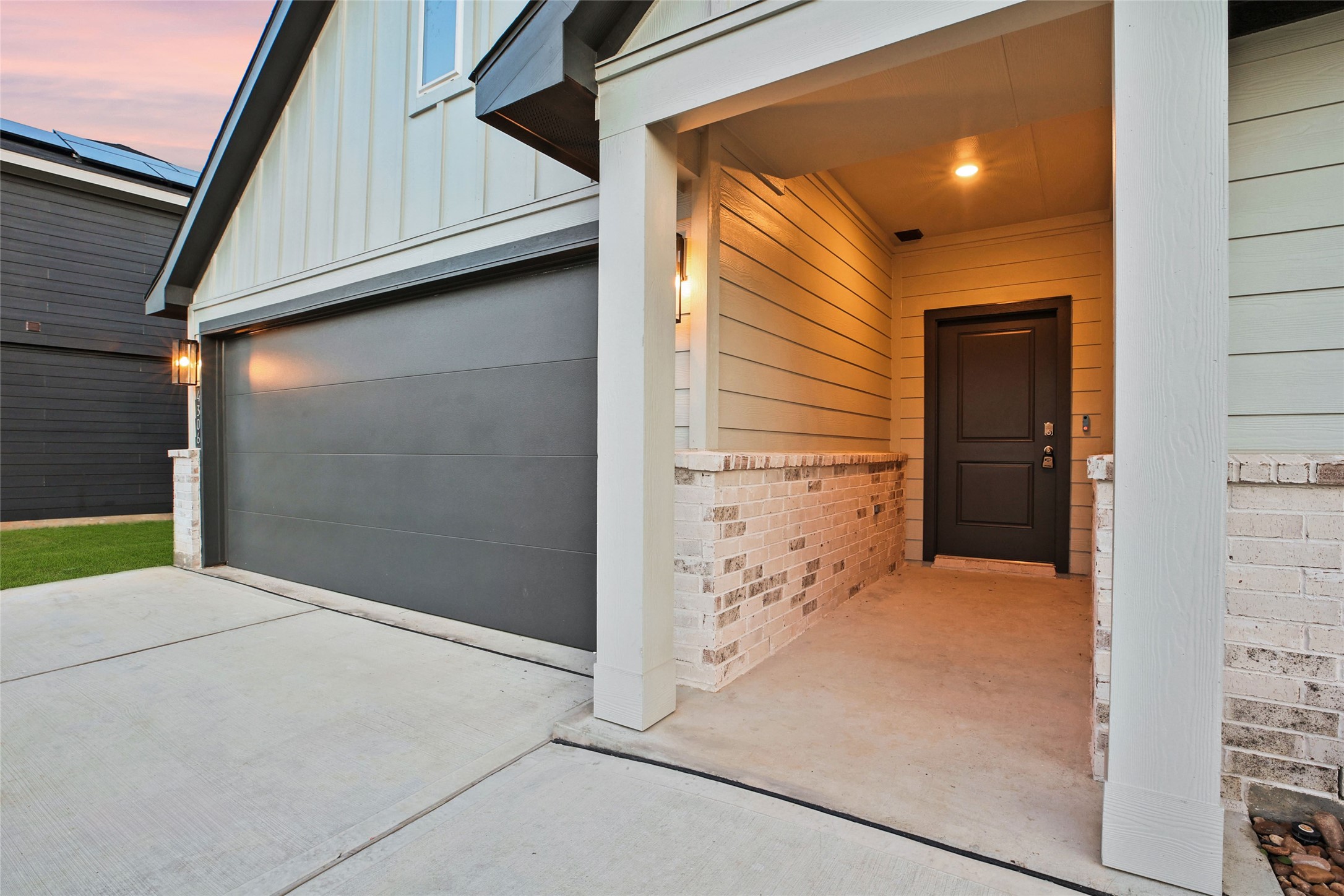 4306 Multnomah Falls Conroe, TX 77303 - Photo 3 of 46