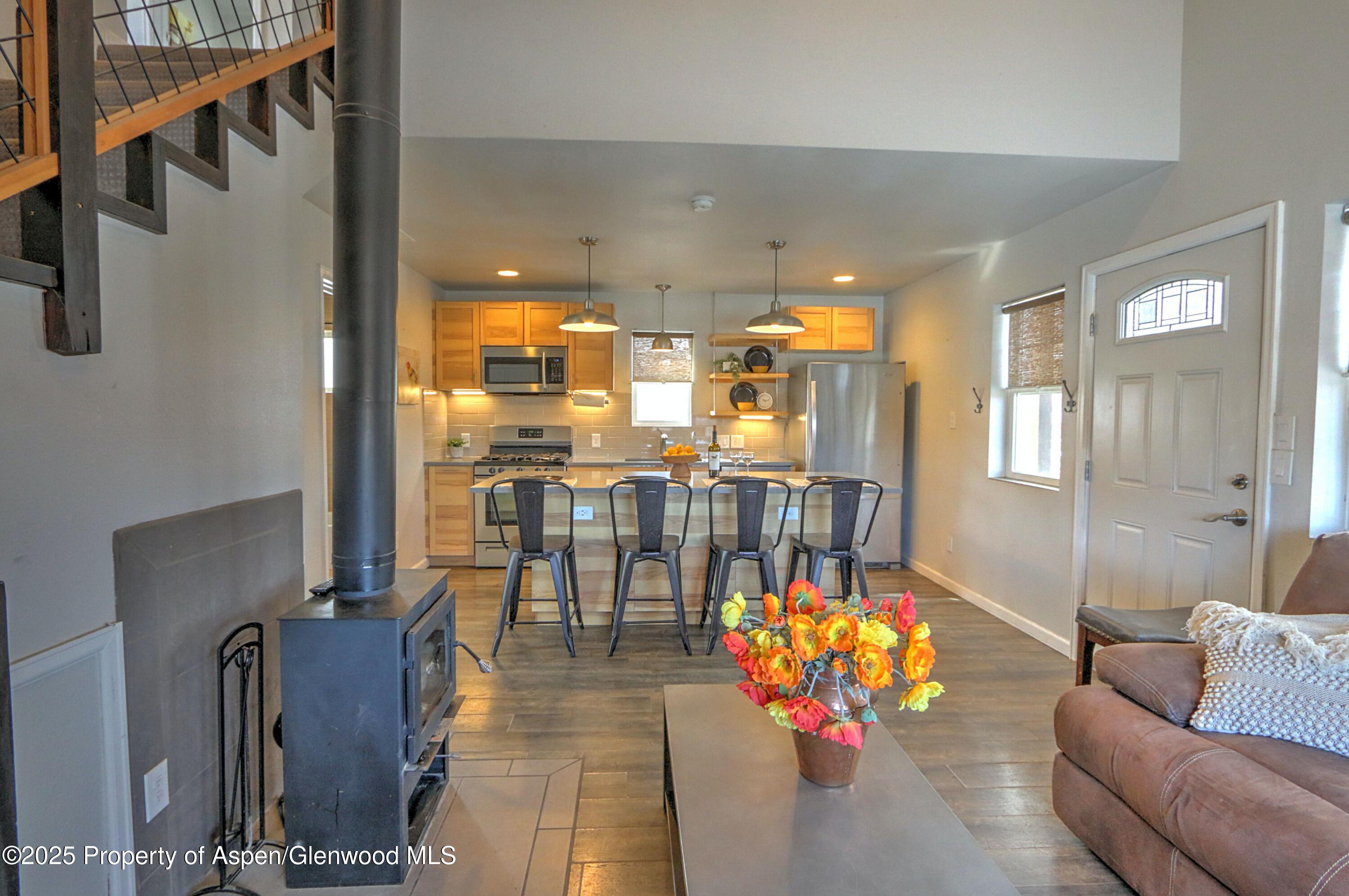 7315 County Road 312 New Castle, CO 81647 - Photo 49 of 75 a lobby with furniture and dining area