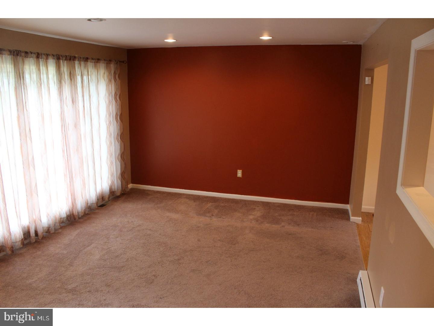 396 Parry Road Warminster, PA 18974 - Photo 7 of 24 Family Room