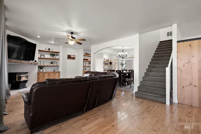 $899,000 | 18227 Southlake Circle, Caldwell, ID 83607