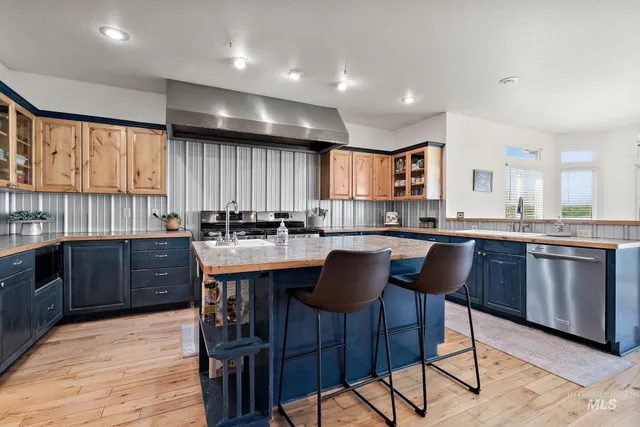 $899,000 | 18227 Southlake Circle, Caldwell, ID 83607