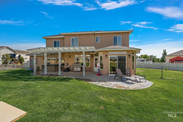$899,000 | 18227 Southlake Circle, Caldwell, ID 83607