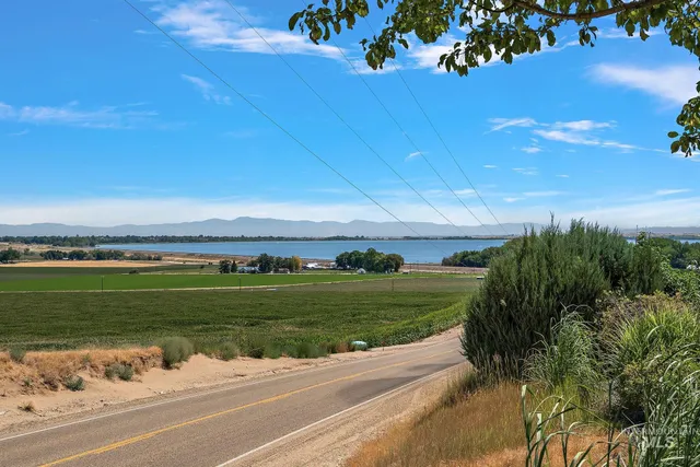 $899,000 | 18227 Southlake Circle, Caldwell, ID 83607