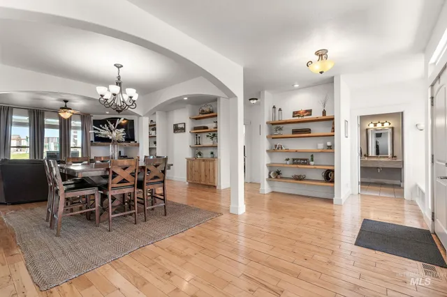 $899,000 | 18227 Southlake Circle, Caldwell, ID 83607