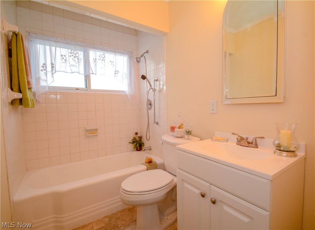 799 Glenhurst Road Willowick, OH 44095 - Photo 21 of 35