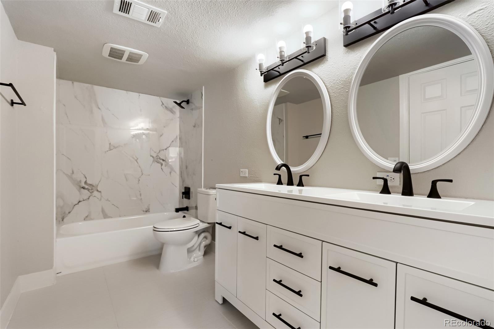 3800 South Quintero Circle Aurora, CO 80013 - Photo 13 of 17