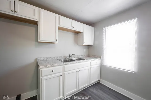 $1,399 | 445 West 29th Street, Indianapolis, IN 46208