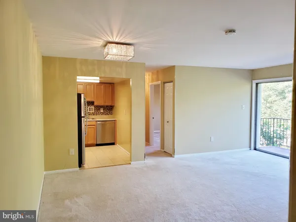 $1,950 | 10303 45th Place, Unit 202, Beltsville, MD 20705