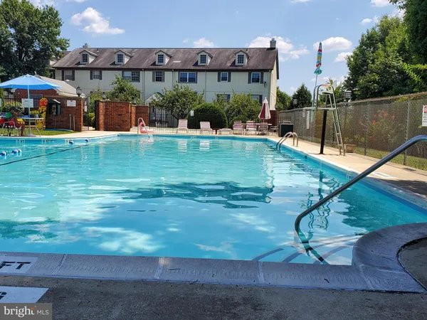 $1,950 | 10303 45th Place, Unit 202, Beltsville, MD 20705
