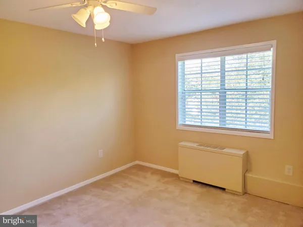 $1,950 | 10303 45th Place, Unit 202, Beltsville, MD 20705