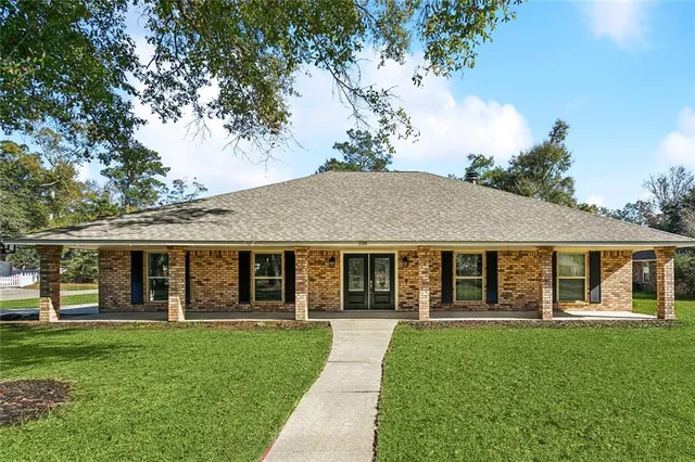 $420,000 | 228 Blue Crane 1 Drive, Slidell, LA 70461