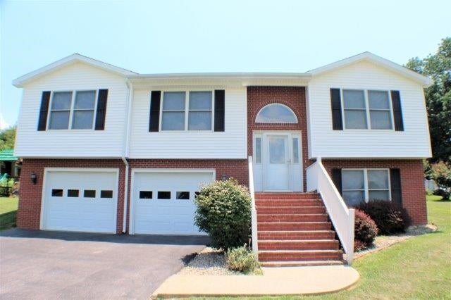 64 Colonial Heights Road Glasgow, KY 42141 - Photo 1 of 22 Gallery Image 1
