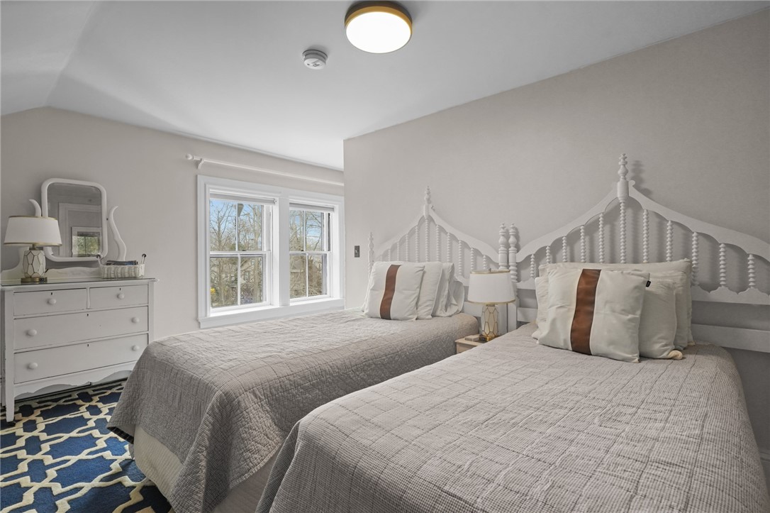 43 Old Beach Road Newport, RI 02840 - Photo 37 of 50
