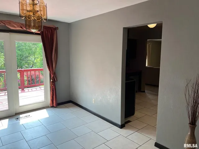 $249,900 | 108 Andrea Court, Cleveland, IL 61241