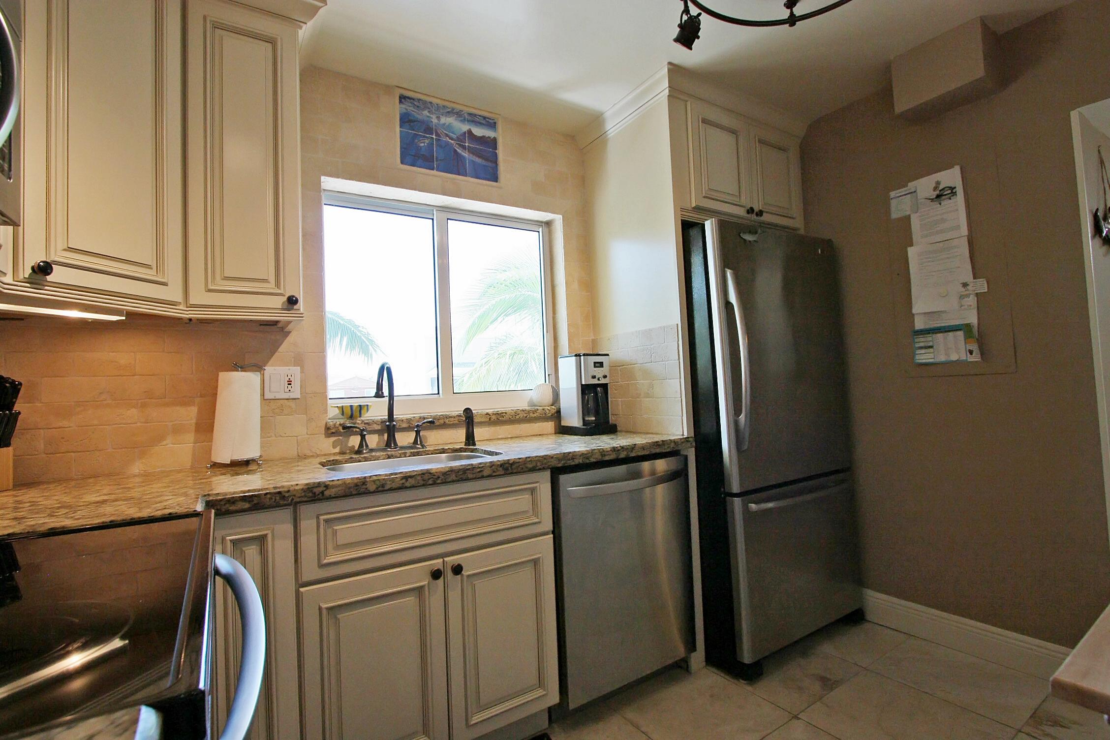 28574 Le Grand Road Summerland Key, FL 33042 - Photo 21 of 34 Kitchen 2