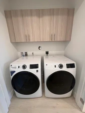 a view of walk in closet