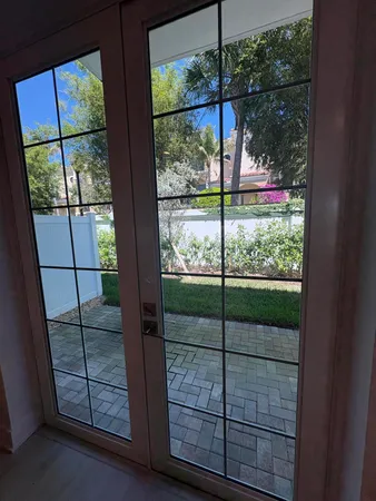 a window with an outdoor view