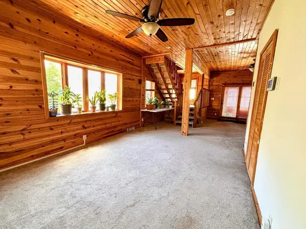 $250,000 | 277 East Morton Street, St. Paul, MN 55107