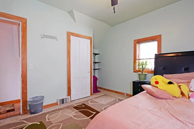 $270,000 | 277 East Morton Street, St. Paul, MN 55107