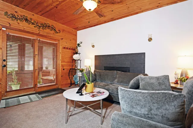 $270,000 | 277 East Morton Street, St. Paul, MN 55107