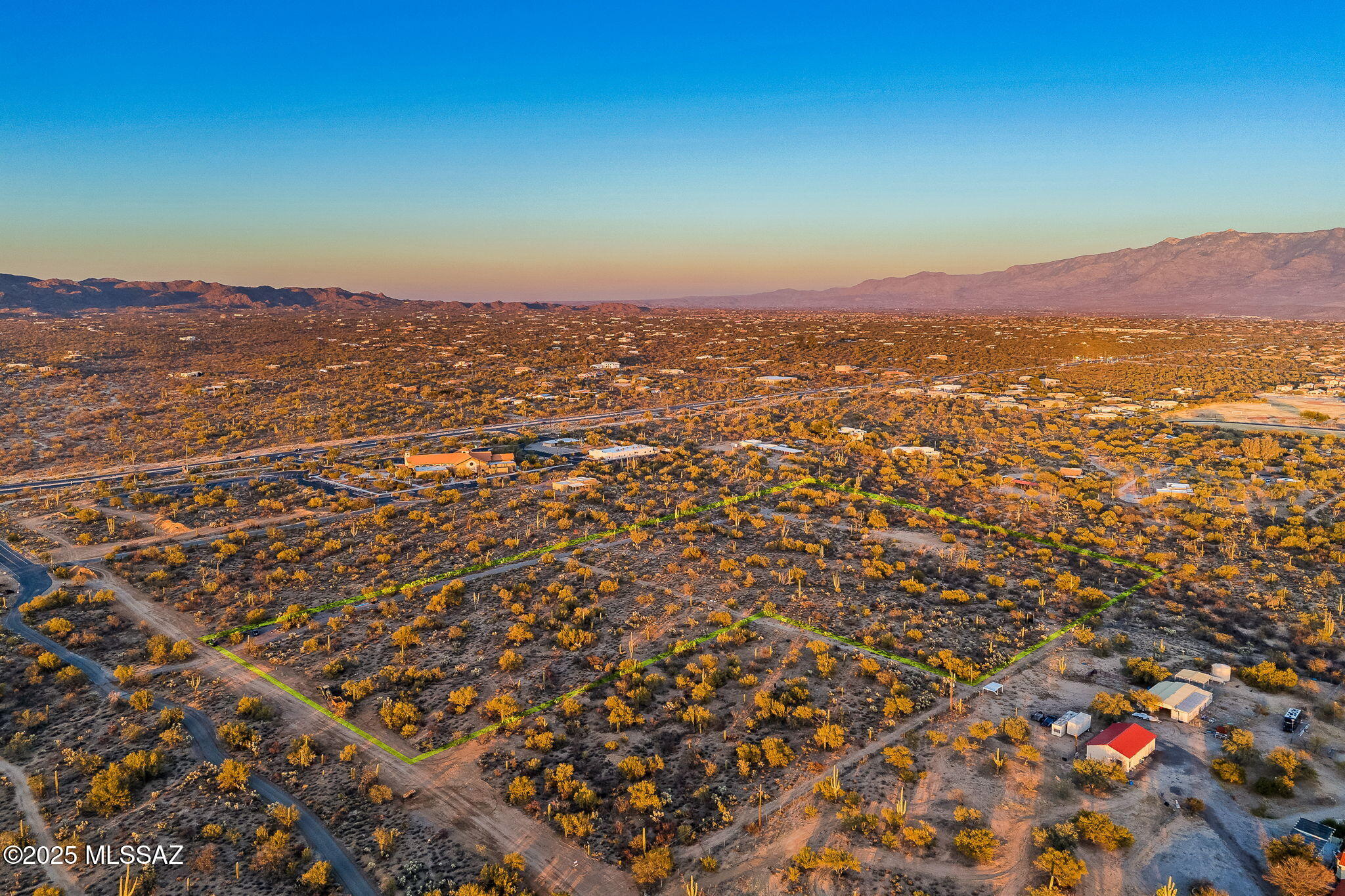 11880 North Shannon Road, Unit 15 Tucson, AZ 85742 - Photo 3 of 17