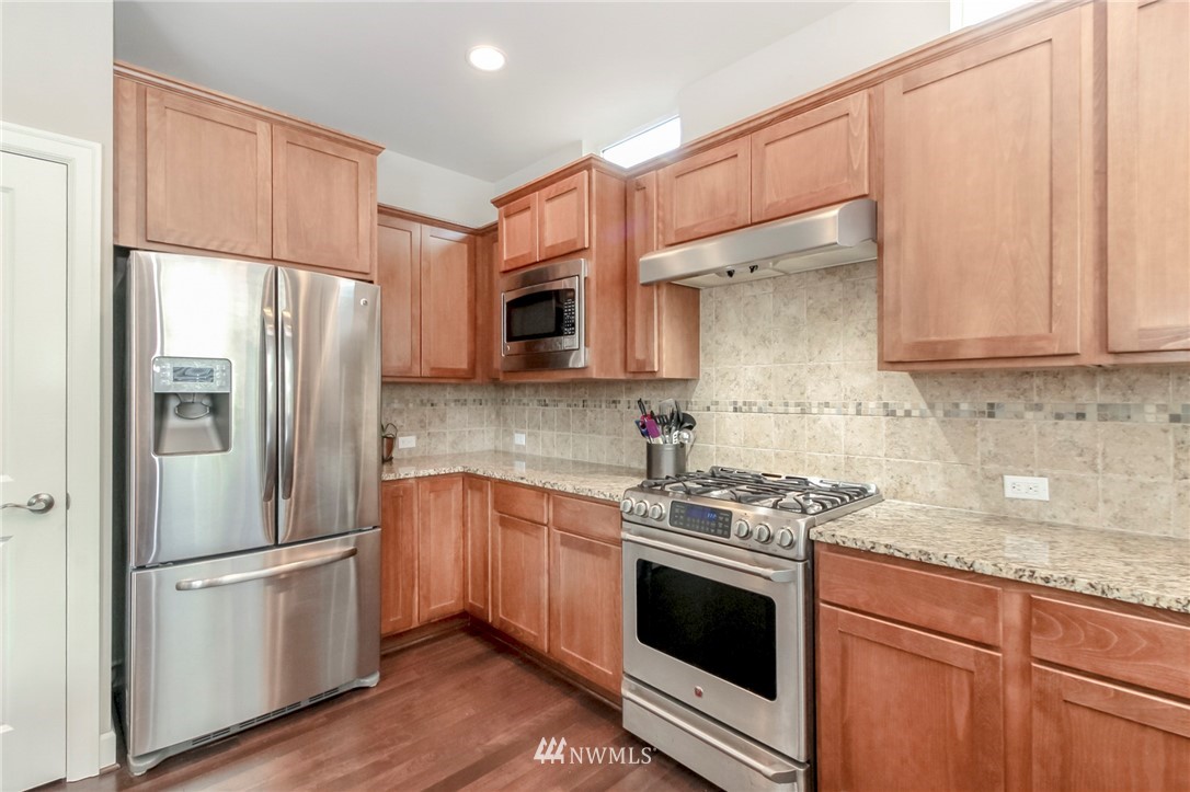 130 Hoquiam Place Southeast Renton, WA 98059 - Photo 14 of 23