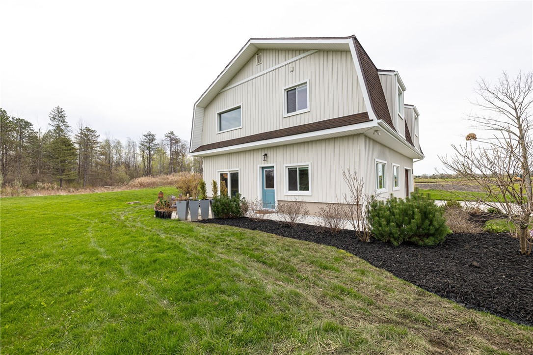 1236 Salt Road Webster, NY 14580 - Photo 37 of 49