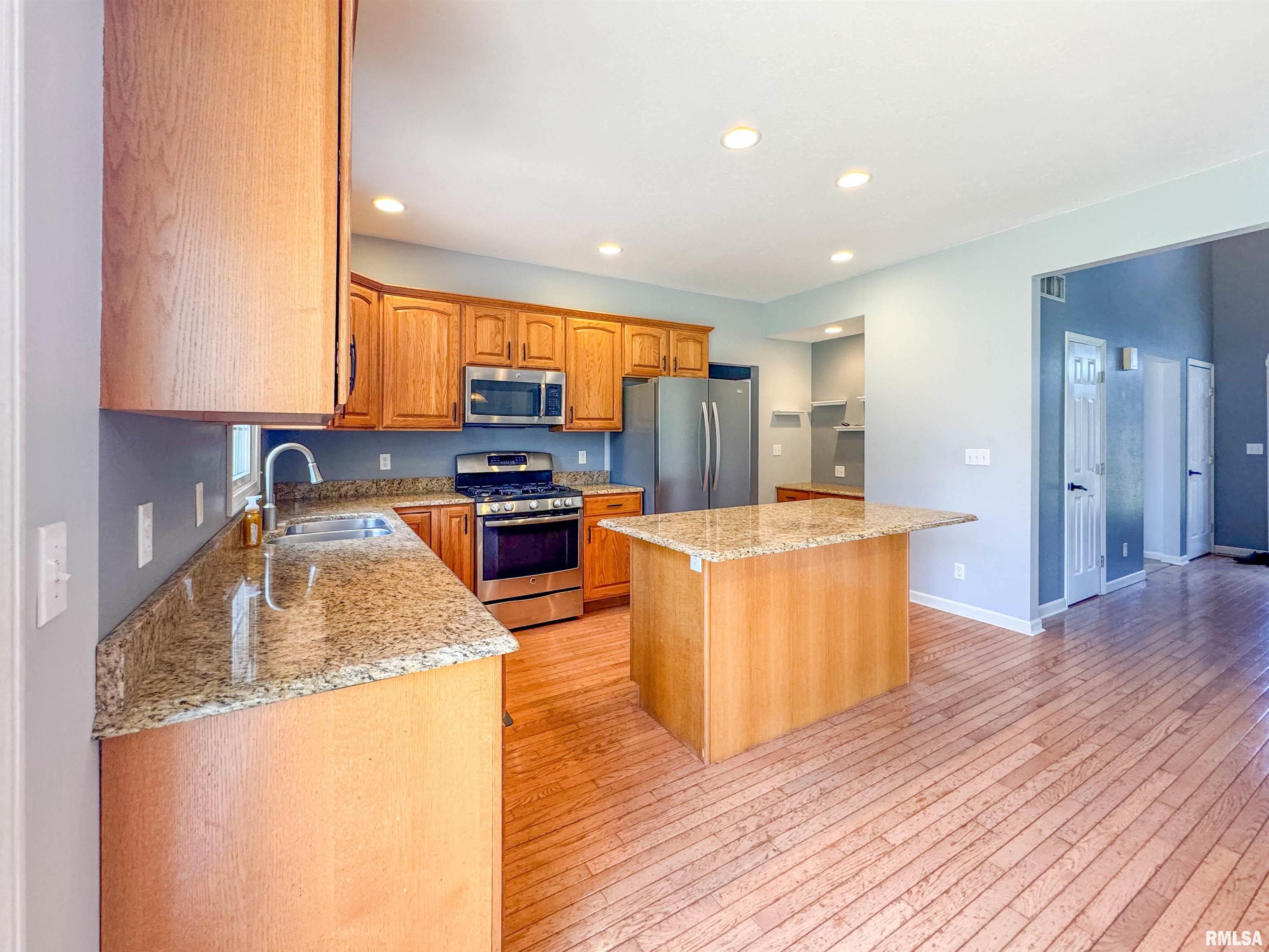 7712 West Bryce Court Mapleton, IL 61547 - Photo 12 of 52